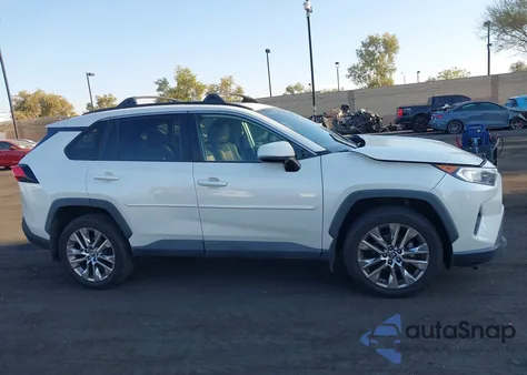 2021 Toyota Rav4 Xle Premium из США, поврежденный, VIN 2T3C1RFV0MW113191